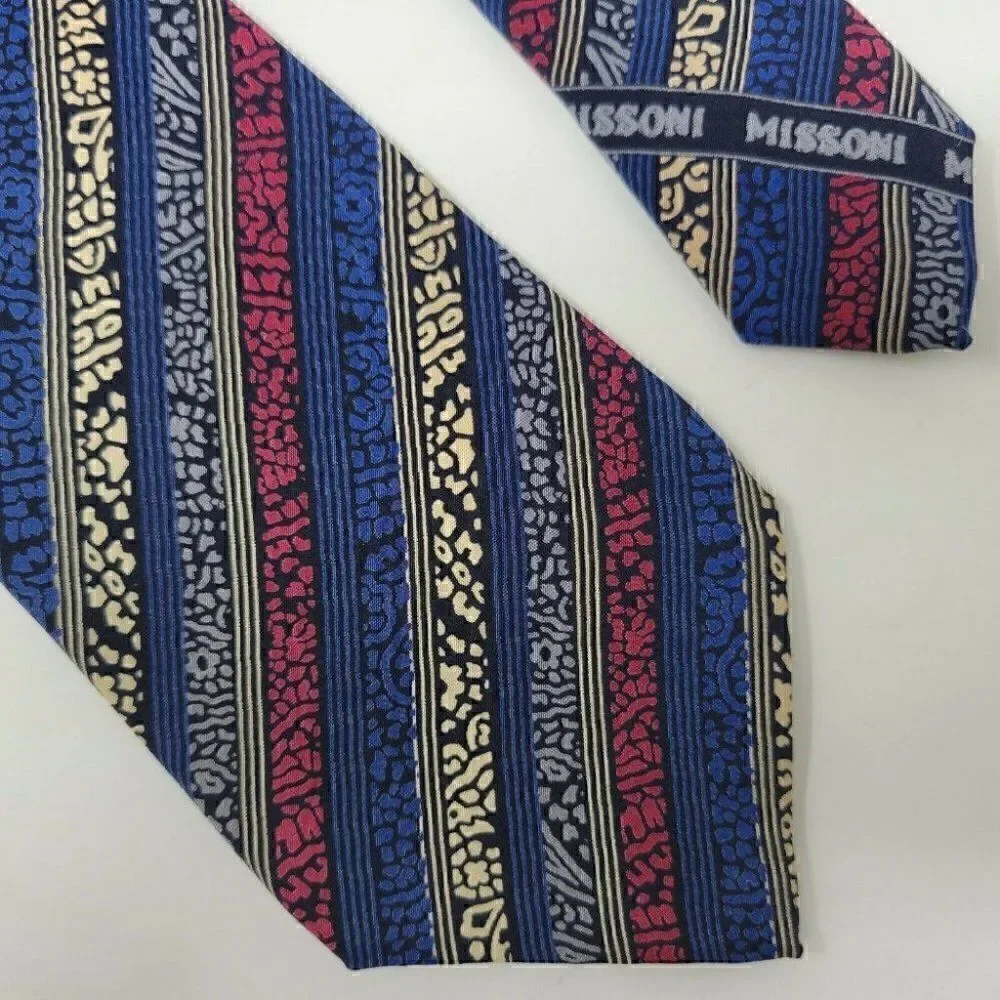 VINTAGE MISSONI ITALY SILK TIE ABSTRACT STRIPE RED BLUE TAN 3.25